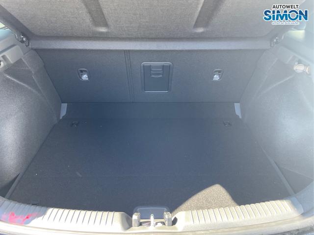 Hyundai / i30 / Weiß /  /  / 
