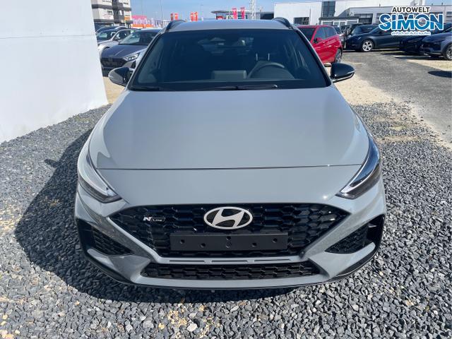 Hyundai / i30 / Weiß /  /  / 