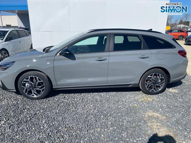 Hyundai / i30 / Weiß /  /  / 