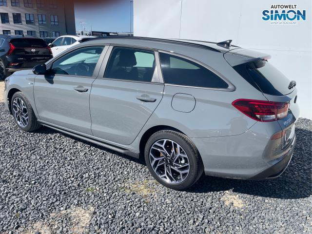 Hyundai / i30 / Weiß /  /  / 