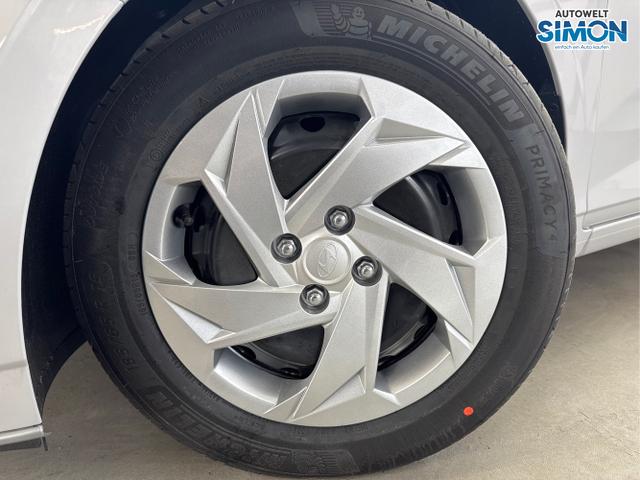 Hyundai / i20 / Grau /  /  / NAVI Klimaautomatik SHZ 