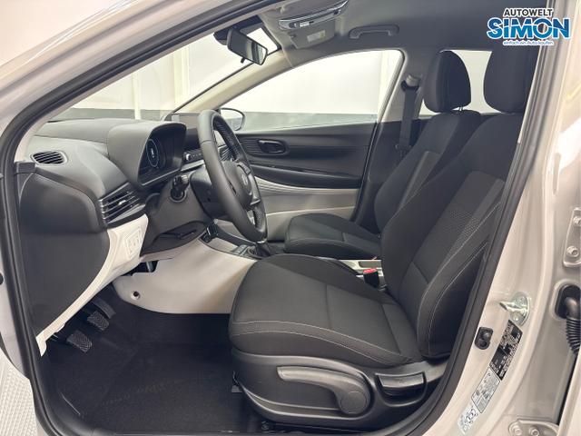 Hyundai / i20 / Grau /  /  / NAVI Klimaautomatik SHZ 