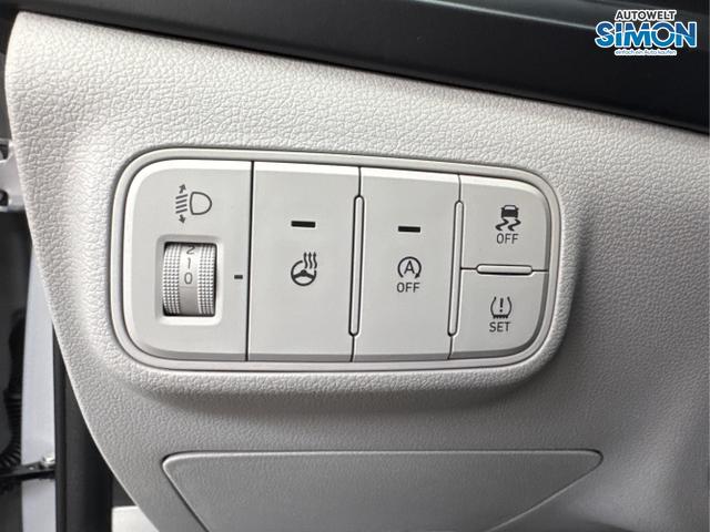 Hyundai / i20 / Grau /  /  / NAVI Klimaautomatik SHZ 