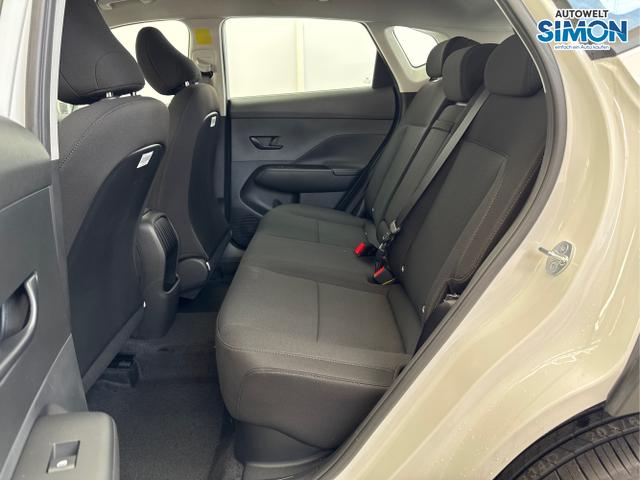Hyundai / KONA / Weiß /  /  / DCT ACC NAVI RFK Smart Key