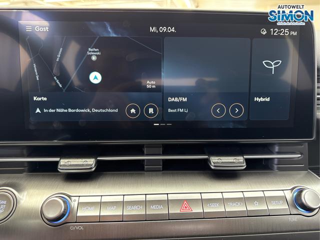 Hyundai / KONA / Weiß /  /  / DCT ACC NAVI RFK Smart Key