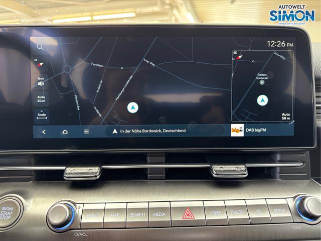 Hyundai / KONA / Weiß /  /  / DCT ACC NAVI RFK Smart Key