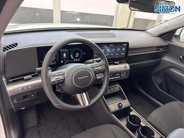 Hyundai / KONA / Weiß /  /  / DCT ACC NAVI RFK Smart Key