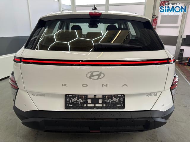 Hyundai / KONA / Weiß /  /  / DCT ACC NAVI RFK Smart Key