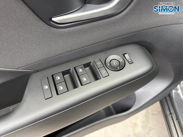 Hyundai / KONA / Grau /  /  / DCT ACC SHZ NAVI 18ALU 