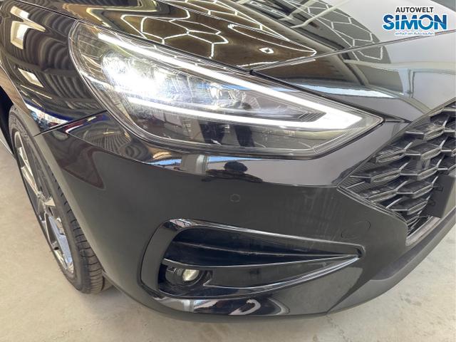 Hyundai / i30 / Schwarz /  /  / SHZ TEILLEDER SMART KEY NAVI