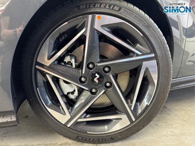 Hyundai / i30 / Grau /  /  / N-LINE DCT ACC NAVI RFK WP