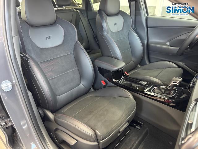Hyundai / i30 / Grau /  /  / N-LINE DCT ACC NAVI RFK WP
