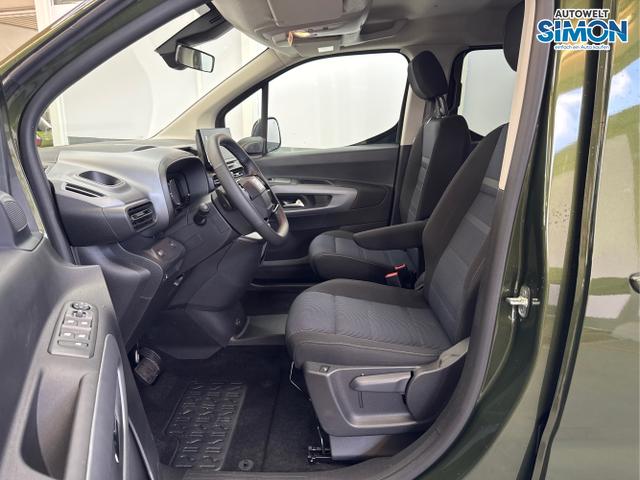 Fiat / Doblò / Grün /  /  / AUT STYLE PACK SHZ TOTWINKEL UConnect 