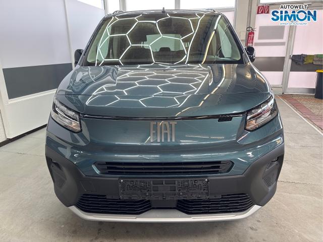 Fiat / Doblò / Blau /  /  / AUT STYLE PACK SHZ TOTWINKEL UConnect 