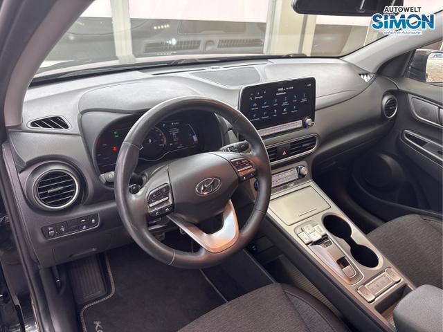 Hyundai / KONA /  /  /  / 