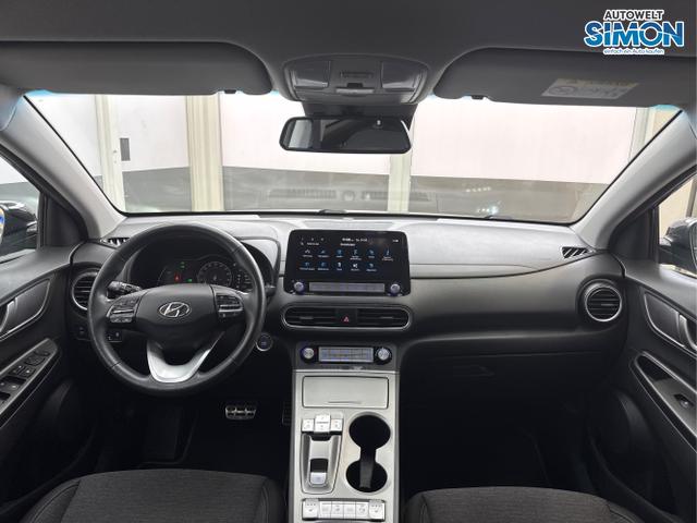 Hyundai / KONA /  /  /  / 