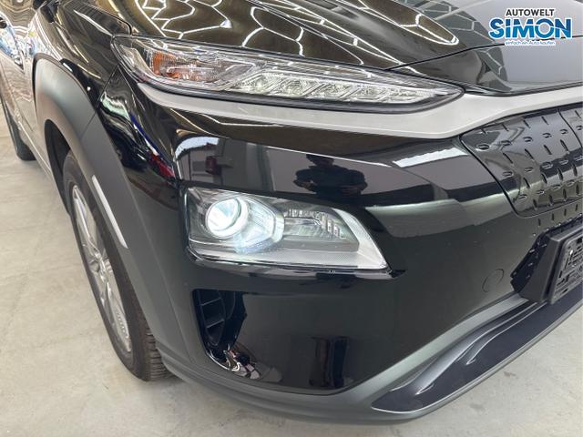 Hyundai / KONA /  /  /  / 