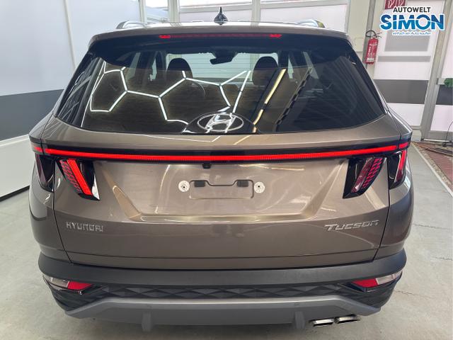 Hyundai / TUCSON /  /  /  / 