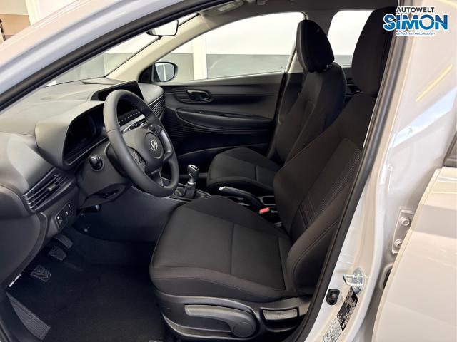 Hyundai / BAYON / Grau /  /  / NAVI RFK PDC 