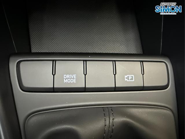 Hyundai / BAYON / Grau /  /  / NAVI RFK PDC 