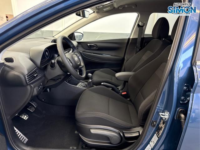 Hyundai / BAYON / Blau /  /  / NAVI SHZ RFK PDC KLIMAAUTOMATIK Licht/Regensensor