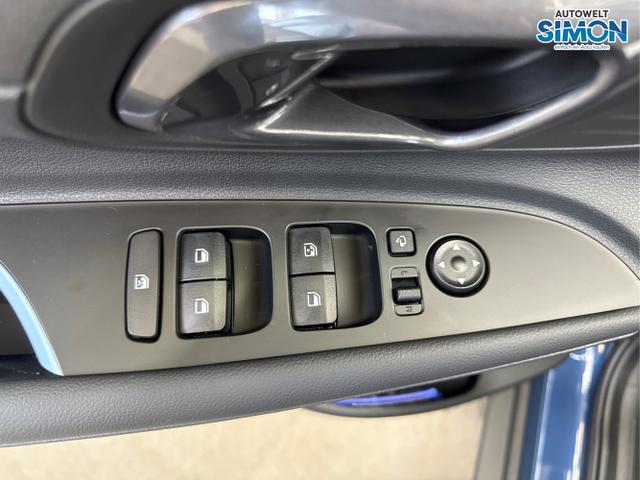 Hyundai / BAYON / Blau /  /  / NAVI SHZ RFK PDC KLIMAAUTOMATIK Licht/Regensensor