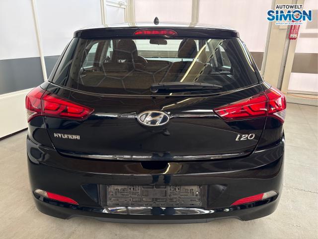 Hyundai / i20 / Schwarz /  /  / RADIO KLIMA EL.PAKET