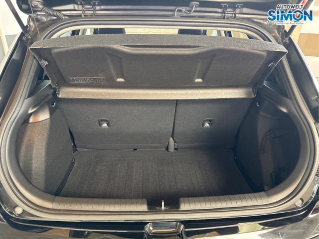Hyundai / i20 / Schwarz /  /  / RADIO KLIMA EL.PAKET