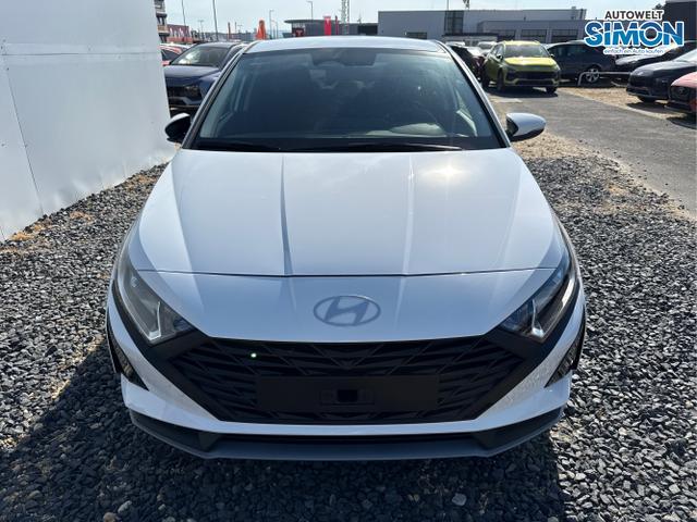 Hyundai / i20 / Weiß /  /  / 