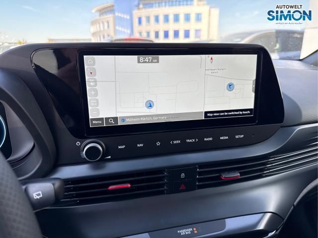Hyundai / i20 / Weiß /  /  / 