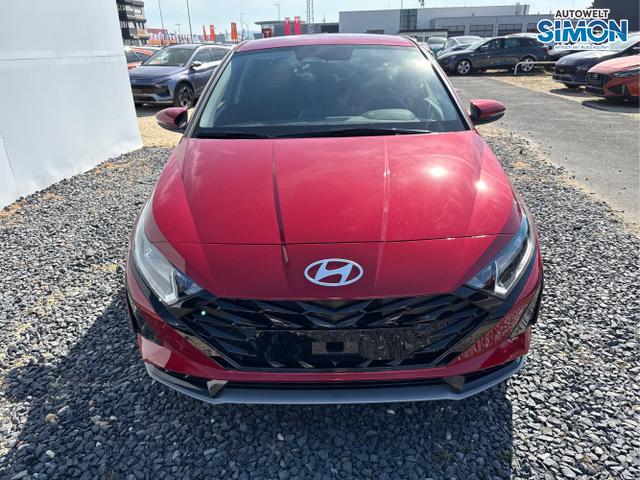 Hyundai / i20 / Weiß /  /  / 