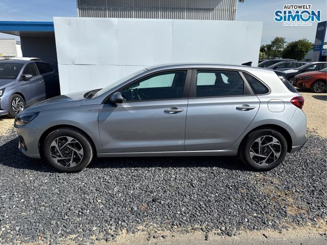 Hyundai / i30 / Weiß /  /  / 