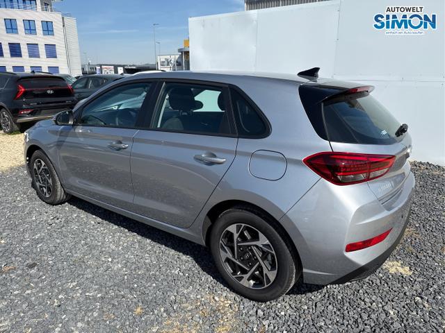 Hyundai / i30 / Weiß /  /  / 