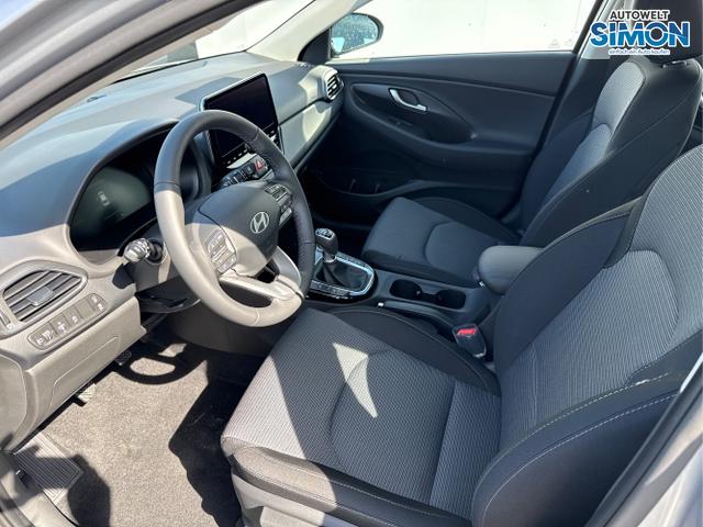 Hyundai / i30 / Weiß /  /  / 