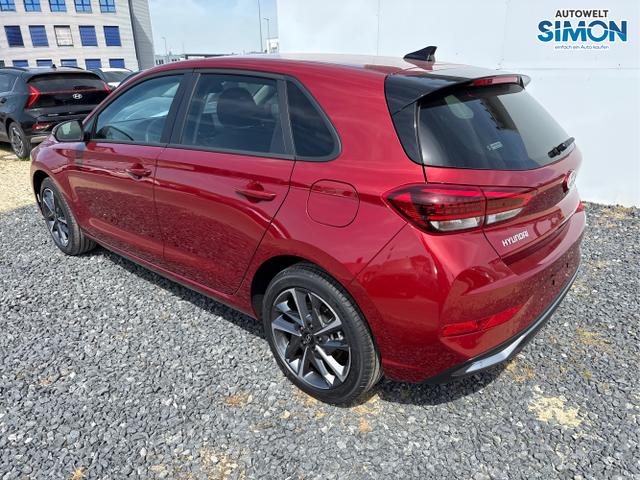Hyundai / i30 / Weiß /  /  / 