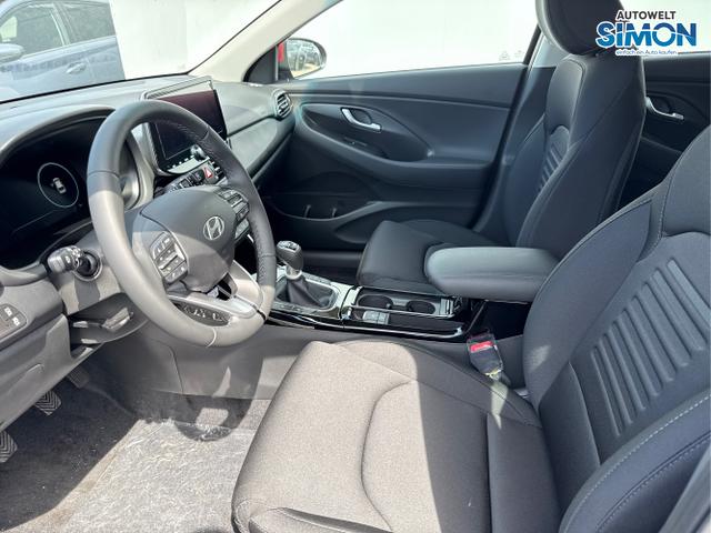 Hyundai / i30 / Weiß /  /  / 