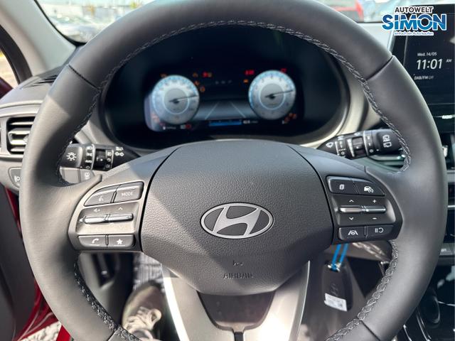Hyundai / i30 / Weiß /  /  / 