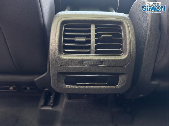 Volkswagen / Touran /  /  /  / 