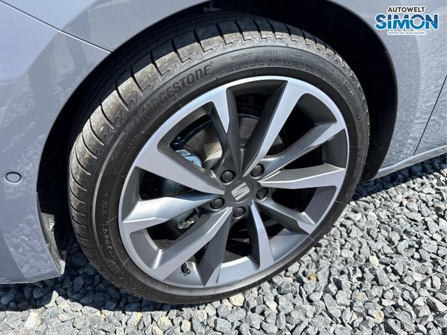 Seat / Leon / Weiß /  /  / 