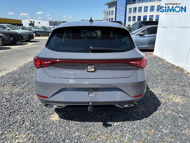 Seat / Leon / Weiß /  /  / 