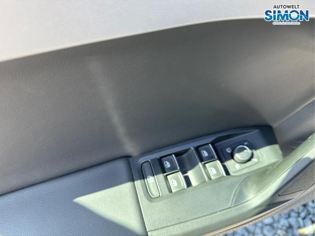 Seat / Leon / Weiß /  /  / 