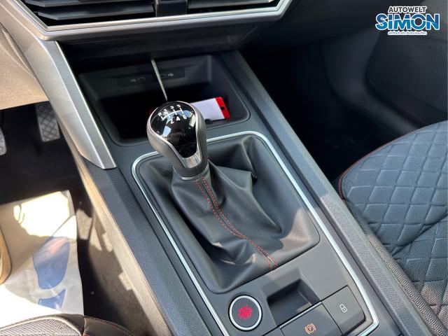 Seat / Leon / Weiß /  /  / 