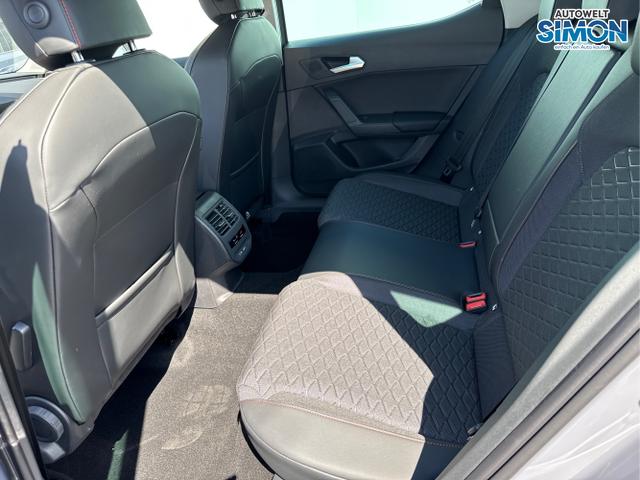 Seat / Leon / Weiß /  /  / 