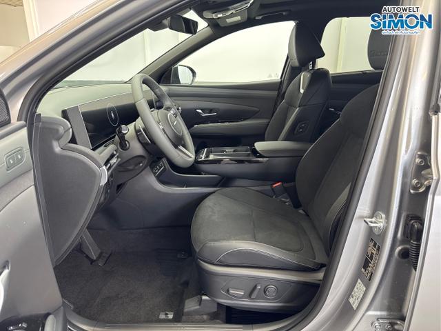 Hyundai / TUCSON FACELIFT / Shimmering Silver R2T /  /  / DCT 20th Anniversary ACC NAVI PANO KRELL 360 SHZ 