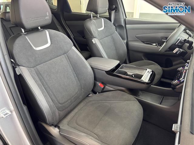 Hyundai / TUCSON FACELIFT / Shimmering Silver R2T /  /  / DCT 20th Anniversary ACC NAVI PANO KRELL 360 SHZ 