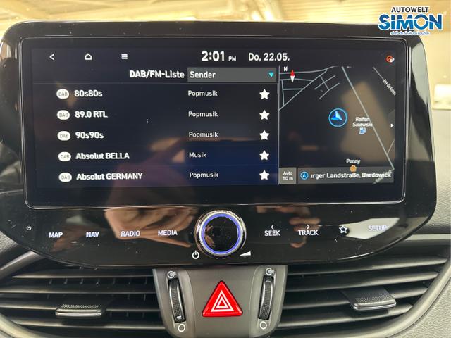 Hyundai / i30 / Grau /  /  / NAVI RFK LED PDC v+h