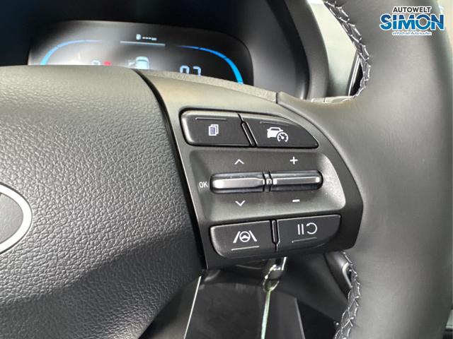 Hyundai / i30 / Orange /  /  / NAVI RFK LED PDC v+h