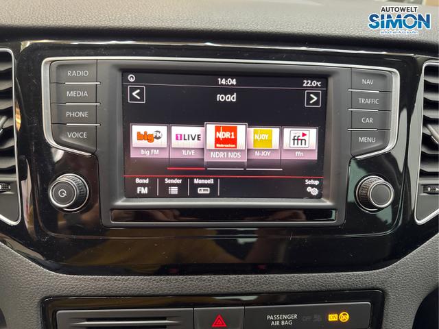 Volkswagen / Golf / Grau /  /  / DSG AHK WP NAVI XENON 
