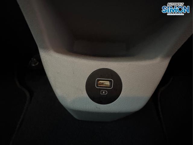 Hyundai / BAYON / Rot /  /  / AHK NAVI LED PDC v+h RFK SHZ v+h