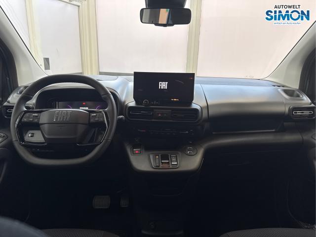 Fiat / Doblò / Blau /  /  / AUT 7-SITZER STYLE PACK SHZ TOTWINKEL UConnect 